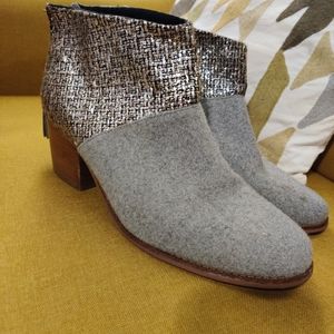 Toms Leila Gray Silver Booties Sz 10